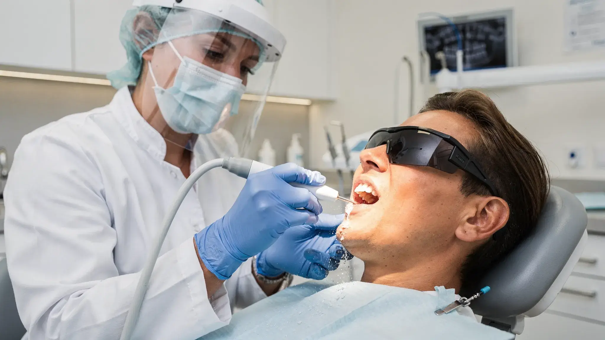 can dental scaling damage teeth